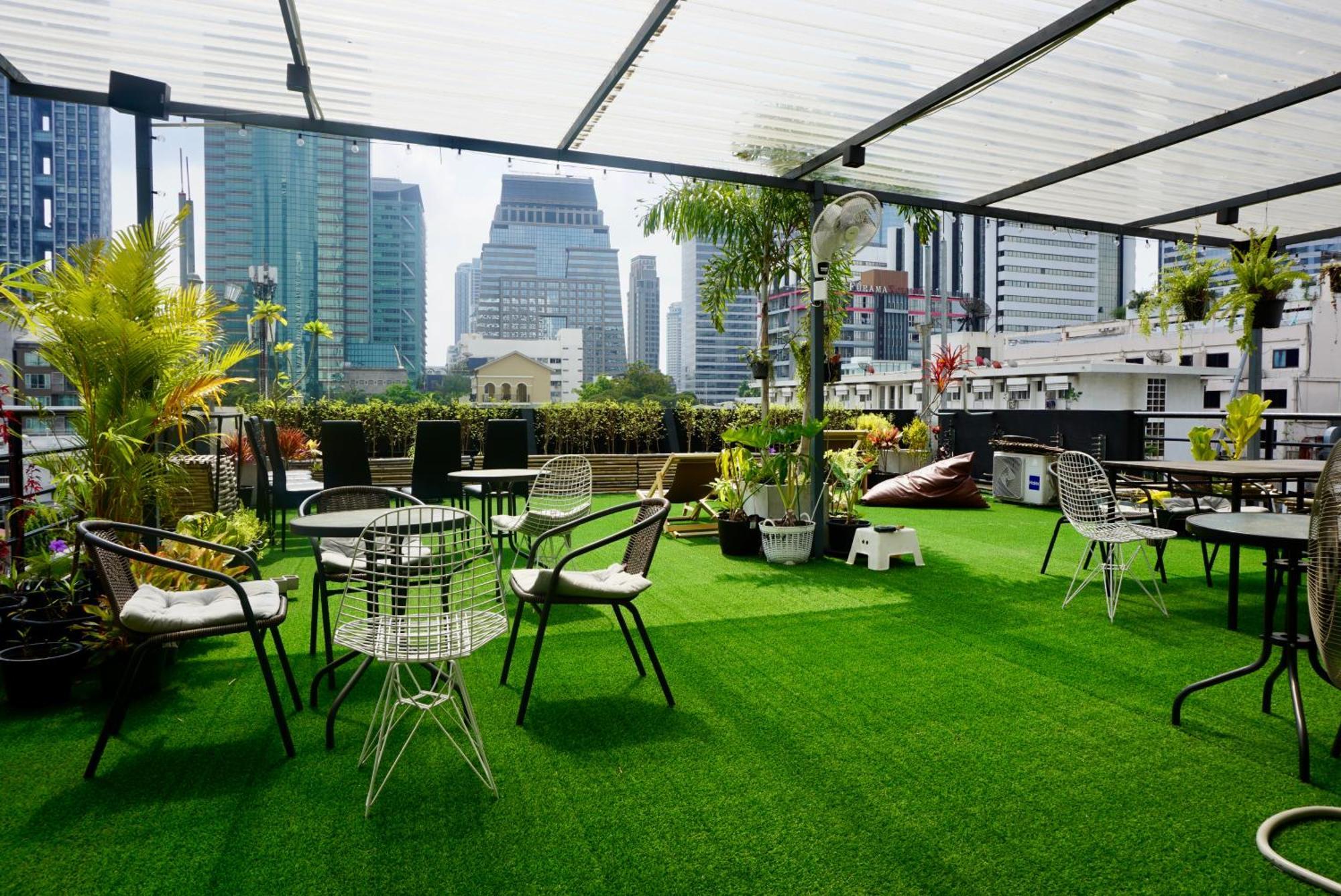 Hash Silom @ Silom Soi 3 * Бангкок